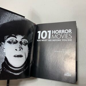 Stephen King | Accents | Stephen Kinginsonmia Hard Bound Book And 1